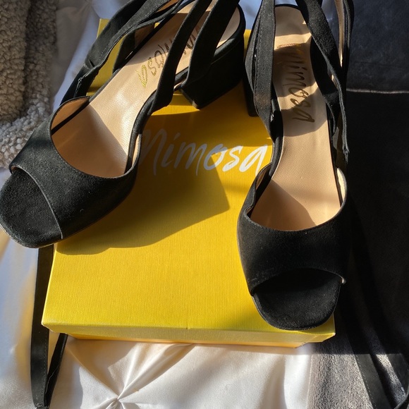 Mimosa heels - Picture 3 of 4